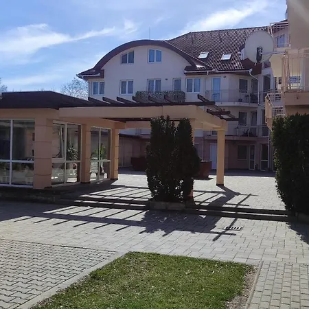 Kettő Ciprus Apartman