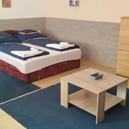 Kettő Ciprus Apartman Hajdúszoboszló