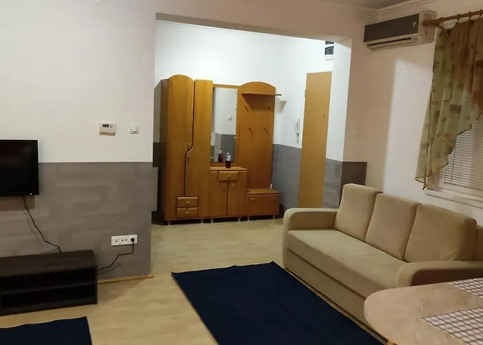 Ketto Ciprus דירה *