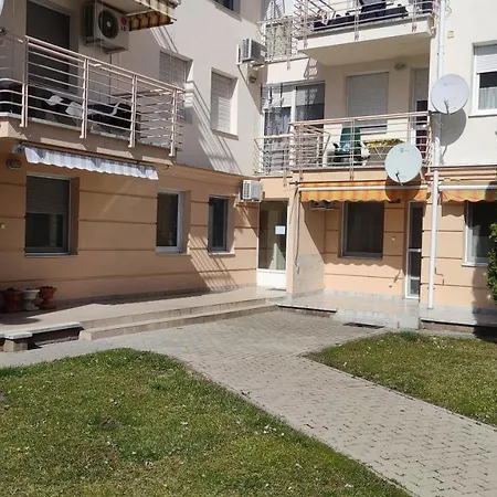 Ketto Ciprus Apartment Hajduszoboszlo