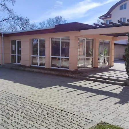 Ketto Ciprus Apartment Hajduszoboszlo