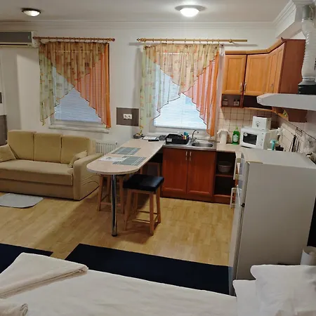 Ketto Ciprus דירה *